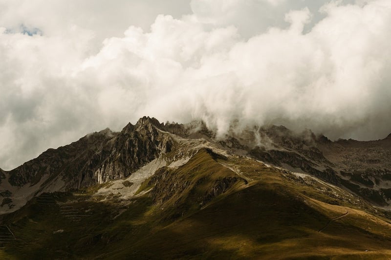 Serene Peaks